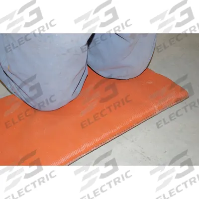 HI TEMP Welding Pad: Silicone-Coated Fiberglass, 5 ft Wd - Insulated Welding Pads