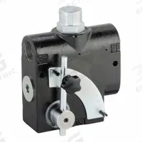 DELAVAN AG PUMPS Hydraulic Flow Control Valve: 30 gpm Max Flow Rate, 1/2 in NPT, 1/2 in NPT, Spool (MPN FC30Y). Key specifications — attr1018158: Manual; attr1018114: Lever; attr1018116: Cast Iron; attr1018117: DELAVAN AG PUMPS; attr1018137: Three-Way.