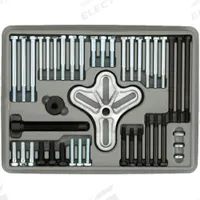 OTC Puller Set: 1 1/2 in Spread - Min, 4 5/8 in Spread - Max, 6 in Reach - Max (MPN 7790). Key specifications — attr669039: 5/8"-18; attr663997: OTC.