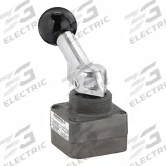 ENERPAC Hydraulic Directional Valve: 4.5 gpm Max Flow Rate, D03 NFPA Size, Three Positions, Enerpac (MPN VMMD003). Key specifications — attr1018253: ENERPAC; attr1018274: D03; attr1018249: VMMD003; attr1018300: Manual; attr1018289: VMM.
