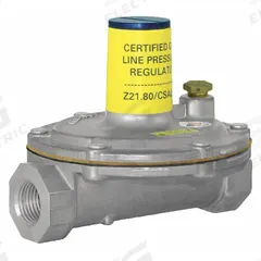 MAXITROL Gas Pressure Regulator: Lever-Acting Gas, 402,500 BtuH Gas Capacity, Aluminum, NPT x NPT (MPN 325-3L-33-NG01). Key specifications — Brand: MAXITROL; Body Material: Aluminum.