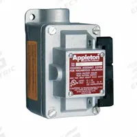 Control Station: 1 Gang, Rocker Arm, 2NO/2NC, On/Off, 0 Pilot Lights, 3/4 in, Dead-End Hub (MPN EFDB17512). Key specifications — Legend: On/Off; Action: Maintained; Contact Form: 2NO/2NC; Brand: APPLETON ELECTRIC; Operator Configuration Type: (1) Rocker Arm.
