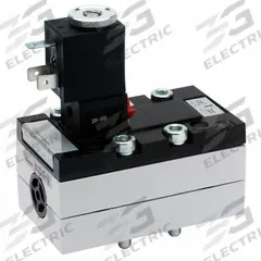 AVENTICS Solenoid Air Control Valve: Series 581, Single Solenoid, Five-Way / Two-Position, 24V DC (MPN 5812110100). Key specifications — attr1077643: Plug-In; attr1093108: Solenoid Coil Included; attr1077629: AVENTICS; attr1077665: Internal Pilot; attr1077689: Spring Return; attr1077692: 581; attr1077625: 5812110100; attr1077679: Non-Locking.