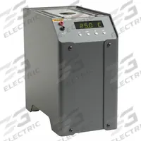 FLUKE Drywall Temperature Calibrator: -13°F to 284°F /-25°C to 140°C, -13°F to 284°F /-25°C to 140°C (MPN 9103-B-156). Key specifications — Stability: +/-0.02°C at –25°C; For Stem Diameter: (2) 1/4 in; Brand: FLUKE.