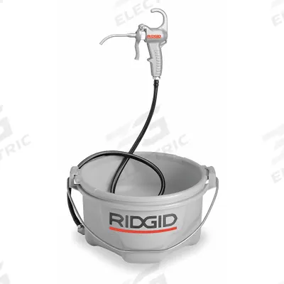 RIDGID Bucket Oiler: Use with 1224/300/535 Series (MPN 10883) - Oiling Bins
