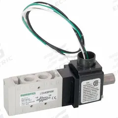 AVENTICS Solenoid Air Control Valve: Series L2, Double Solenoid, Five-Way / Two-Position, 24V DC (MPN L23II452BP00061). Key specifications — attr1077526: L23II452BP00061; attr1077589: Non-Locking; attr1077598: Solenoid Air Control Valve; attr1077600: Solenoid Return.