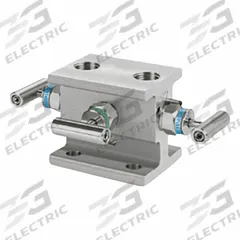 HAM-LET Three-Way Valve: Stainless Steel, Flange, Flange, 6,000 psi Pressure, PTFE (MPN M-30H-90-FF-SS-T-T). Key specifications — Brand: HAM-LET; Inlet Connection: Flange; Outlet Connection: Flange.