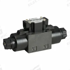 CHIEF Hydraulic Directional Valve: 32 gpm Max Flow Rate, D05 NFPA Size, Three Positions, Tank, Tank (MPN D05S-2B-115A-35). Key specifications — attr1018253: CHIEF; attr1018274: D05; attr1018283: Tank; attr1018249: D05S-2B-115A-35.