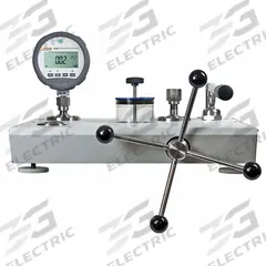 FLUKE Comparison Test Pump Kit: Pneumatic Deadweight Tester, NIST, Battery, (4) Gauges, LCD, USB, CE (MPN P5510/15-2700G-4). Key specifications — Includes: (4) Gauges; Power Source: Battery; Pressure Measurement Accuracy: +/-0.02% Full Scale; Brand: FLUKE.
