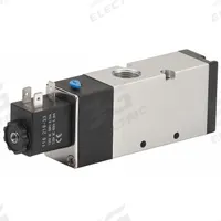 ARO Solenoid Air Control Valve: MaxAir, Three-Way / Two-Position, 120V AC, 1/2 in Female NPT (MPN M254SS-120-A). Key specifications — attr1092969: Non-Locking; attr1086920: M254SS-120-A; attr1092977: Spring Return.
