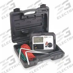 MEGGER Earth Ground Tester: 0.01 ohm to 2 kiloohm, CAT IV, IP54, Digital, 25V/50V, 450 µA or 4.5 mA (MPN DET3TC). Key specifications — IP Rating: IP54; Test Current: 450 µA or 4.5 mA; Test Voltage: 25V; Brand: MEGGER.