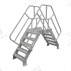 COTTERMAN Crossover Bridge: 3.3 ft Platform Ht, Aluminum, 500 lb Load Capacity, Diamond Plate (MPN 5SCA36A7C50P3). Key specifications — Brand: COTTERMAN; Color: Gray; Tread Type: Diamond Plate.
