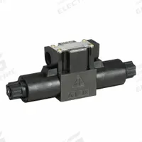 CHIEF Hydraulic Directional Valve: 12 gpm Max Flow Rate, D03 NFPA Size, Three Positions, Tank, Tank (MPN DO3S-2C-12D-35). Key specifications — attr1018253: CHIEF; attr1018274: D03; attr1018283: Tank; attr1018249: DO3S-2C-12D-35.
