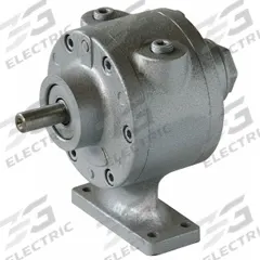SPEEDAIRE Air Motor: 1.7 hp, 36 in-lb Torque, 3,000 RPM, 78 cfm, Foot, 1/4 in NPT, CW/CCW, 4 Vanes (MPN 22UX74). Key specifications — attr294737: SPEEDAIRE.