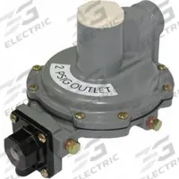 FISHER LPG Pressure Regulator: Lever-Acting Gas, 850,000 BtuH Gas Capacity, Aluminum, NPT x NPT (MPN R632E-CFH). Key specifications — Brand: FISHER LPG; Body Material: Aluminum.