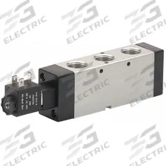 ARO Solenoid Air Control Valve: MaxAir, Three-Way / Two-Position, 24V DC, 1/2 in Female NPT (MPN M254SS-024-D). Key specifications — attr1092969: Non-Locking; attr1086920: M254SS-024-D; attr1092977: Spring Return.