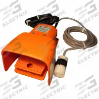 ROTHENBERGER Foot Switch: For Collins Machines Series Threaders, 00079. Key specifications — attr537694: ROTHENBERGER; attr537691: 00079; attr537697: 6RRU5; attr537698: 00032, 00033; attr537699: Collins Machines; attr537715: Foot Switch.