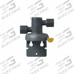 SOLVENTUM CORP DBA 3M HEALTHC Water Filter Head: 1/2 in, FNPT, 4 1/2 in Overall Wd (MPN 6214417 Head/Bracket Assembly NH3-1/2NPT). Key specifications — Connection Type: FNPT.