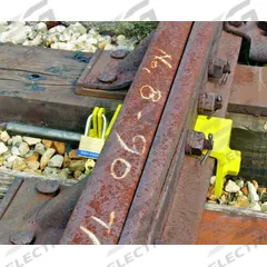 ALDON Switch Point Lock: For Repair Crews and Track Maint, 3-Point Handle Handle (MPN 4023-07). Key specifications — Application: For Repair Crews and Track Maintenance; Brand: ALDON; Handle Style: 3-Point Handle.