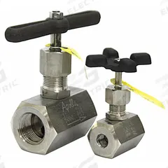 APOLLO Globe Valve: For Air/Fluids/Gas Media, 316 Stainless Steel, Z-Body, 1/4 in Pipe Size, Female (MPN 60A70101). Key specifications — Seat Material: Metal; Brand: APOLLO; Stem: Rising.