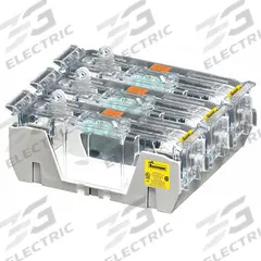 BUSSMANN Fuse Block: Open Block Design, 3 Pole, 250 V AC, Box Lug, Non-Indicating (MPN RM25600-3CR). Key specifications — Brand: BUSSMANN.