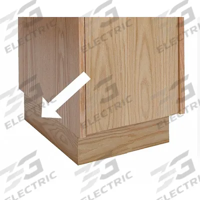 HALLOWELL Pedestal Base: 3/4 in x 18 in x 4 in, 3/4 in Footplate Wd, End, 1 Bases/Pedestal - Base Components & Kits for Standard Lockers