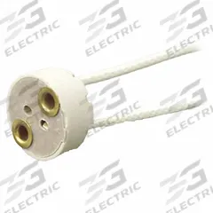 LEVITON Lampholder: Lamp Holder, Mica Cover/Side Wired Access, 5/8 in Overall Lg, 750 W Watt, White (MPN 80054). Key specifications — attr234515: 250V AC; attr327041: Lamp Holder; attr239872: LEVITON; attr234516: White; attr234535: Side Wired Access.