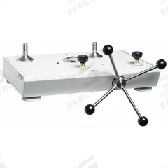 FLUKE Comparison Test Pump Kit: Pressure Calibrator, Battery, 3,000 psi Pressure Measurement - Max (MPN P5513-2700G-1/C). Key specifications — Includes: Gauge; Power Source: Battery; Pressure Measurement Accuracy: +/-0.02% Full Scale; Brand: FLUKE.