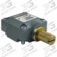TELEMECANIQUE SENSORS Limit Switch Head: Side (MPN 9007T10). Key specifications — attr1019422: 9007C; attr1019427: Side; attr211339: TELEMECANIQUE SENSORS; attr1019313: Momentary.