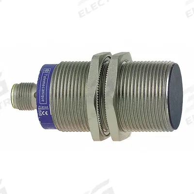 TELEMECANIQUE SENSORS Inductive Cylindrical Proximity Sensor: Built-in Connector, Shielded - Cylindrical Sensors with Built-in Connectors
