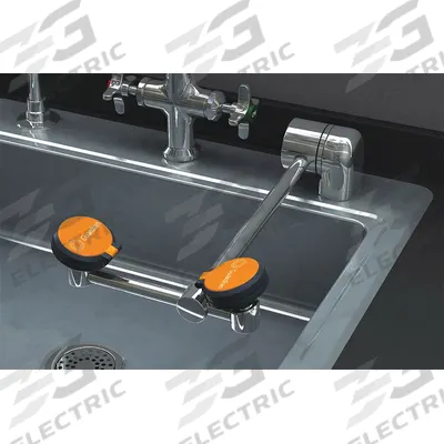 GUARDIAN EQUIPMENT Plumbed Eyewash: Std, Eyes and Face Coverage, Swing Down - Counter-Mount Eyewash Stations