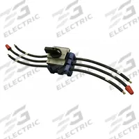 QMARK Disconnect Switch: Unit-Mounted, 60 A, Fits 25 kW_50 kW kW, 600V AC, 1 or 3-phase, 600V AC (MPN MPDS60). Key specifications — Contact Rating: 80A @ 600V AC; Voltage, Phase: 600V AC, 1 or 3-phase; Mounting Type: Unit-Mounted; Product Type: Disconnect Switch; Switch Type: Rotary; For Use With: MUH152; Voltage: 600V AC; Includes: Knob.