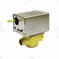 Motorized Zone Valve: 3.5 Cv Flow Rate, 2-Way, 1/2 in Female Sweat, Spring Return, NC, On/Off Signal (MPN V8043E1004). Key specifications — Actuator Voltage: 24V AC; Manufacturer Part Number: V8043E1004; Brand: HONEYWELL HOME.