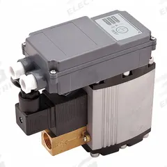 SPEEDAIRE Zero Loss Condensate Drain: 1/2 in FNPT Inlet Size, 1/2 in FNPT Outlet Size, 177 cfm (MPN NLD-0005). Key specifications — attr124553: 90 to 260V AC; attr125506: SPEEDAIRE.