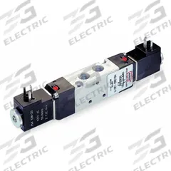 ARO Solenoid Air Control Valve: Sierra 18, Four-Way / Three-Position, 24V DC, 1/8 in Female NPT (MPN M817SD-024-D). Key specifications — attr1086925: Open; attr1092969: Non-Locking; attr1086920: M817SD-024-D; attr1092977: Solenoid Return.