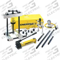 ENERPAC Hydraulic Puller Set: 9 ton Capacity with Attachments, 18 ton Cylinder Nominal Capacity (MPN BHP361G). Key specifications — attr98874: ENERPAC; attr96739: Bearing Cup Puller; attr1177737: Hand Pump.