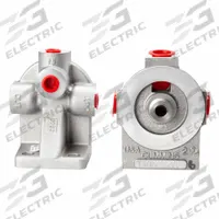 FLEETGUARD Filter Head: Fuel Filter, Filter Head, Aluminum, FF5207 (MPN 3833199S). Key specifications — Product Type: Filter Head; Compatible Filter Type: Fuel Filter; Brand: FLEETGUARD; Material: Aluminum; Compatible with Manufacturer Model Number: FF5207.