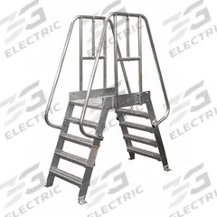 COTTERMAN Crossover Bridge: 4 ft Platform Ht, Steel, 500 lb Load Capacity, Diamond Plate, 6 Steps (MPN 6SPS24A7C1P3). Key specifications — Brand: COTTERMAN; Color: Gray; Tread Type: Diamond Plate.
