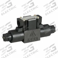 CHIEF Hydraulic Directional Valve: 20 gpm Max Flow Rate, D03 NFPA Size, Three Positions, Tank, Tank (MPN D03S-2B-115A-35). Key specifications — attr1018253: CHIEF; attr1018274: D03; attr1018283: Tank; attr1018249: D03S-2B-115A-35.