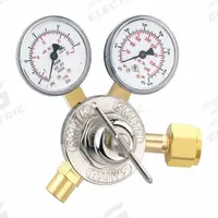SMITH EQUIPMENT Flow Gauge Regulator: CGA 320 Inlet, 5/8"-18 F RH Outlet, Flow Gauge Regulator (MPN 31-50-320). Key specifications — Compatible Gas Type: Carbon Dioxide; Manufacturer Part Number: 31-50-320; Brand: SMITH EQUIPMENT; Inlet Connection: CGA 320; Outlet Connection: 5/8"-18 F RH.