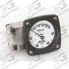 MIDWEST INSTRUMENT Differential Pressure Gauge: Back, 1/4 in NPT Female, Model 142, 2 1/2 in Dial (MPN 142-SA-00-OO-100H). Key specifications — Sensor Type: Diaphragm; Series: Model 142; Housing Material: 316 Stainless Steel; Certificate of Calibration: Not Included.
