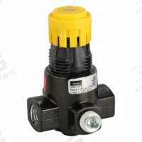 PARKER Regulator: Zinc, 1/4 in NPT, 1 psig to 30 psig, 300 psig Max Op Pressure, Knob, 15 Series (MPN 15R110FB). Key specifications — attr111664: No; attr111400: 15; attr111627: PARKER.