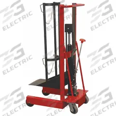 DAYTON Manual Cylinder Platform Lift Truck: 300 lb, 20 in L x 12 in W Platform, Hydraulic (MPN 26W609). Key specifications — Securing Mechanism: Chain; Brand: DAYTON; Caster/Wheel Configuration: (2) Swivel.