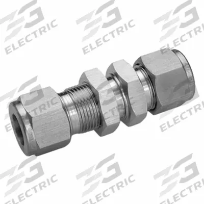 HAM-LET Compression Fitting Adapter: 3/4 in OD x 3/4 in OD Fitting Size - Double-Ferrule Stainless Steel Fittings