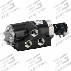 ARO Solenoid Air Control Valve: K, Four-Way / Two-Position, 120V AC, 1/2 in Female NPT (MPN K214SS-120-A). Key specifications — attr1092969: Non-Locking; attr1086920: K214SS-120-A; attr1092977: Spring Return.