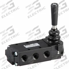 PARKER Manual Air Control Valve: DirectAir 4, Four-Way / Three-Position, Lever, 1/4 in Female NPT (MPN 521831000). Key specifications — attr1084737: Aluminum; attr1084764: Manual Air Control Valve; attr1084778: Spool; attr1084767: DirectAir 4; attr1084731: 521831000; attr1084739: PARKER; attr1084765: Manual Return; attr1084768: DirectAir 4.