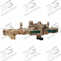 WATTS Backflow Preventer: LF009, With Strainer, Bronze, 1 1/4 in Pipe Size, FNPT, 33°F – 180°F (MPN 1-1/4 LF009M2-QT-S). Key specifications — Shut-Off Valve Type: Ball Valve; Connection Type: FNPT.
