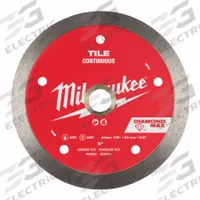 MILWAUKEE Diamond Saw Blade: Granite/Marble/Tile, 5 in Blade Dia., 5/8 in_7/8 in Arbor Size, Wet/Dry (MPN 49-93-9205). Key specifications — attr1097734: Wet/Dry; attr1097738: Angle Grinder; attr1097751: MILWAUKEE.