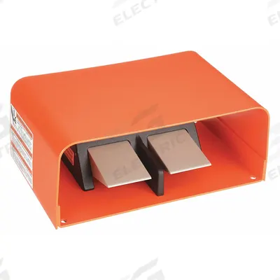 LINEMASTER Foot Switch: Twin Classic IV Series, 2 Pedals, Momentary - Twin-Pedal Foot Switches