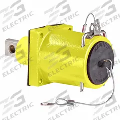 Single Pole Receptacle: Yellow, Straight Clevis Pin Mating, One-Hole Bus Bar Termination, 1,135 A (MPN 49FR1-CY). Key specifications — Series: 49; Receptacle Gender: Female; Brand: LEVITON.